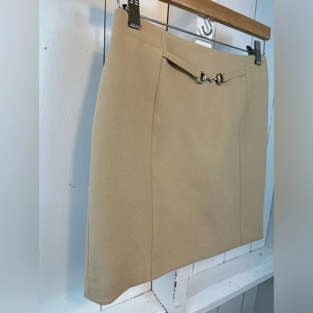 NWT H&M Tan Mini Skirt Women’s Size 4 Fall Silver Buckle